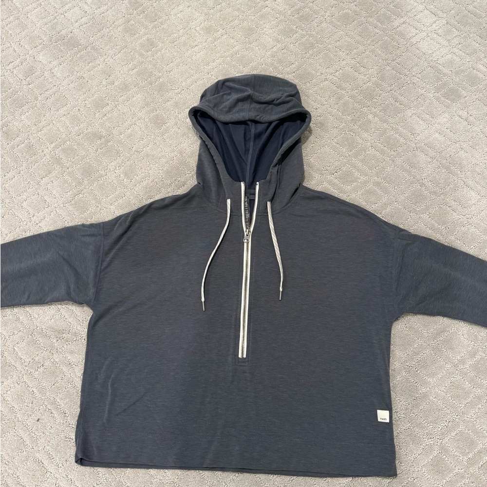 Vuori half zip hoodie size Small